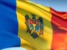 În primul trimestru al anului 2012, ritmurile de creştere a comerţului şi a transferurilor băneşti de la migranţi au scăzut simţitor