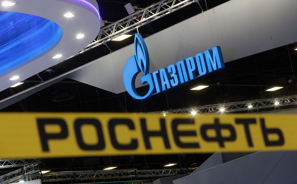 Канада объявила санкции против чиновников из "Роснефти" и "Газпрома".