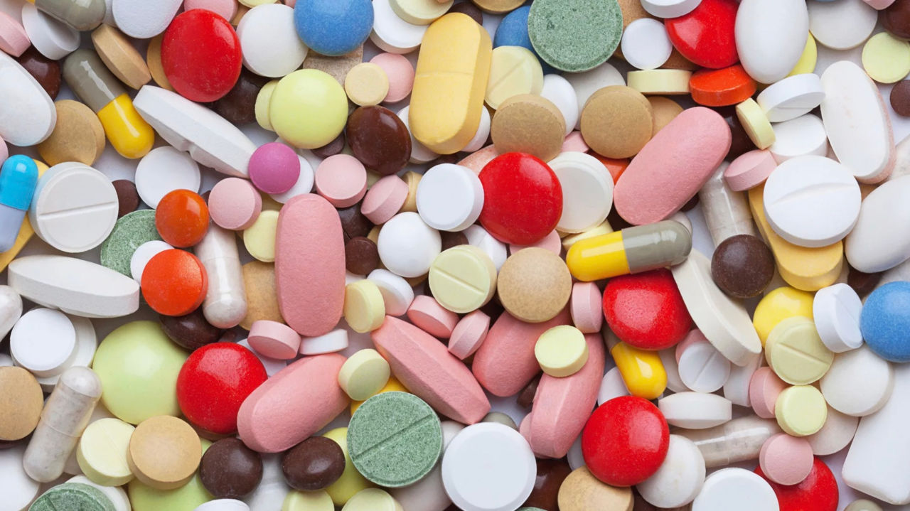 Companiile farmaceutice moldovenești produc mai puțin de 10% din medicamentele autorizate pentru utilizare.