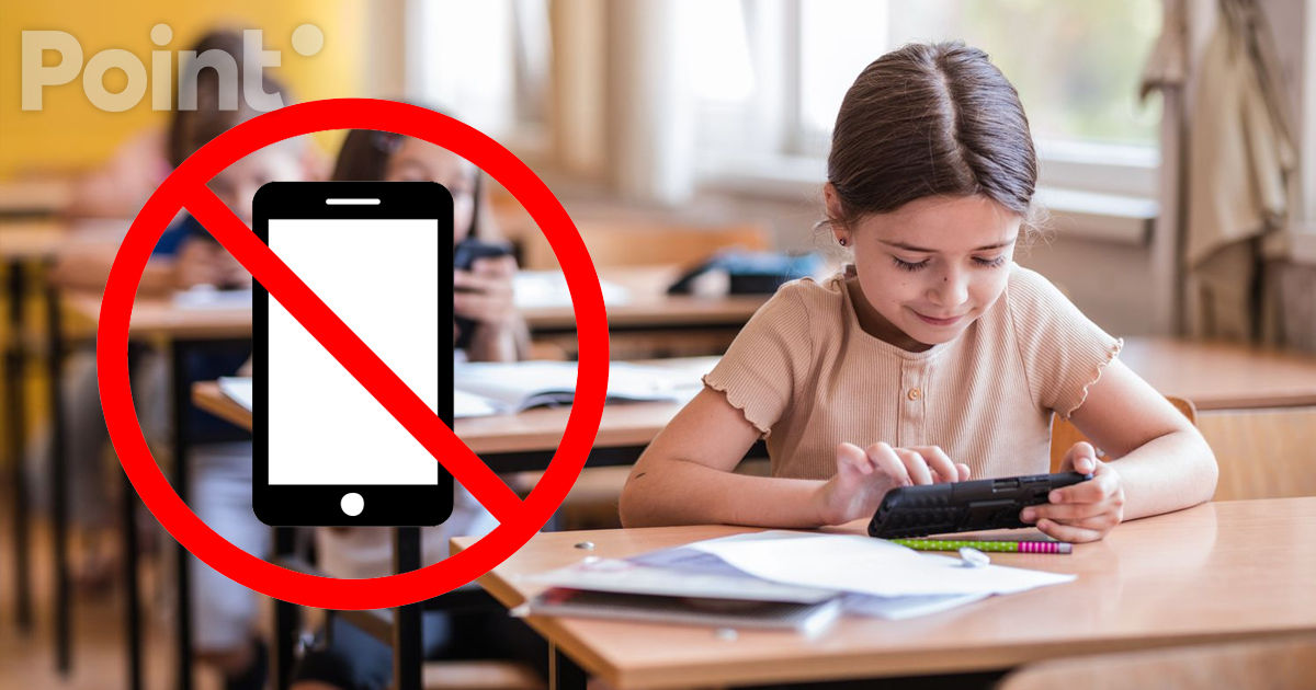Elevilor li se va interzice utilizarea telefoanelor mobile în timpul orelor.