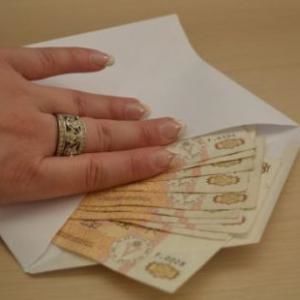 Serviciu Fiscal îndeamnă angajații să nu accepte salarii în plic