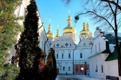 Украинская православная церковь разорвала связи с Константинополем.