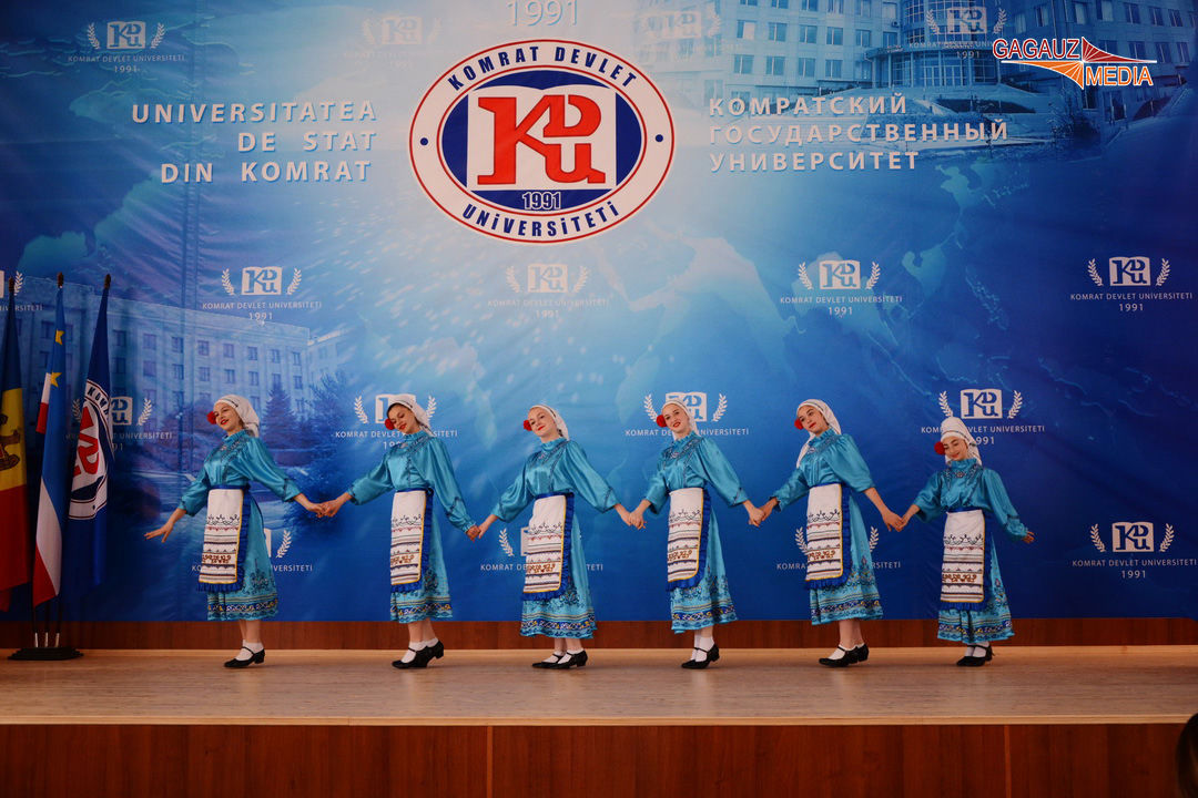 Иностранные студенты устроили в КГУ праздник под названием «Перекресток наций».