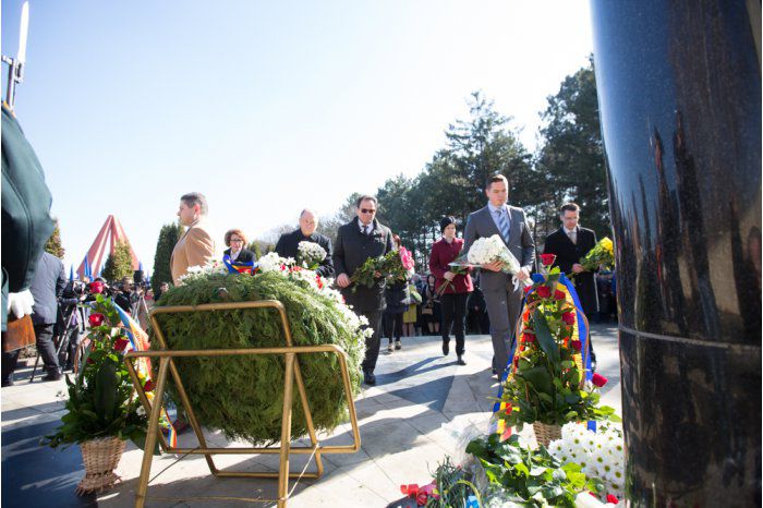 Сегодня чествуют память жертв вооруженного конфликта на Днестре.