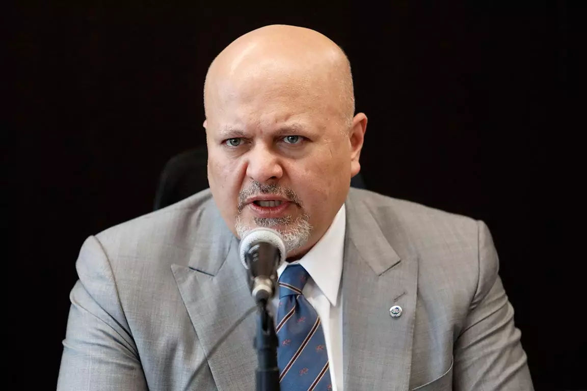 Прокурор МУС, обвиняемый в домогательствах, проиграл апелляцию британскому регулятору.