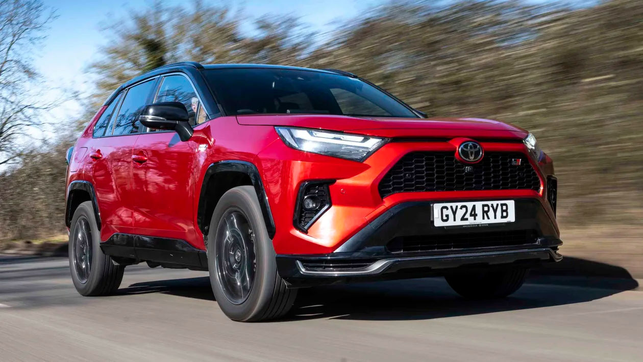 Toyota RAV4 стала самой популярной моделью в мире в 2025 году.
