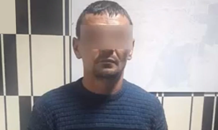 Şofer de max-taxi, erou. A ajutat la reţinerea unui pungaş. Foto: politiacapitalei.md