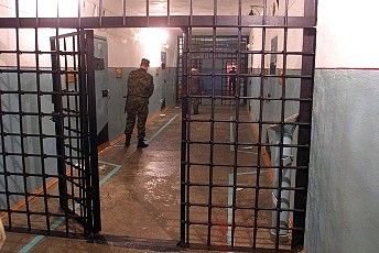 Олег Прятка отсидит 17 лет в колонии строгого режима.