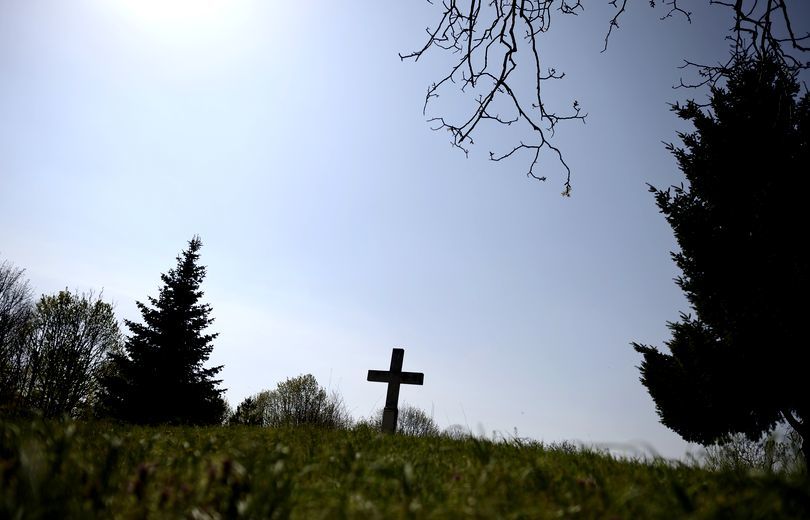 Povestea virală a celor doi bătrâni din SUA care s-au sinucis împreună