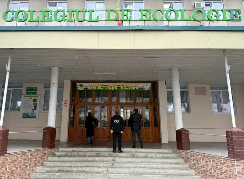 Directoarea Colegiului de Ecologie, cercetată pentru corupție, suspendată din funcție pe perioada anchetei.