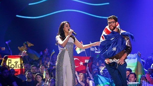 Певица отметила, что пранкстер "испугался больше", чем она сама.