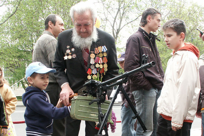 "Никогда праздник Девятое мая не будет стерт из душ граждан Молдовы!" Фото: Сергей СЕДЛЕЦКИЙ