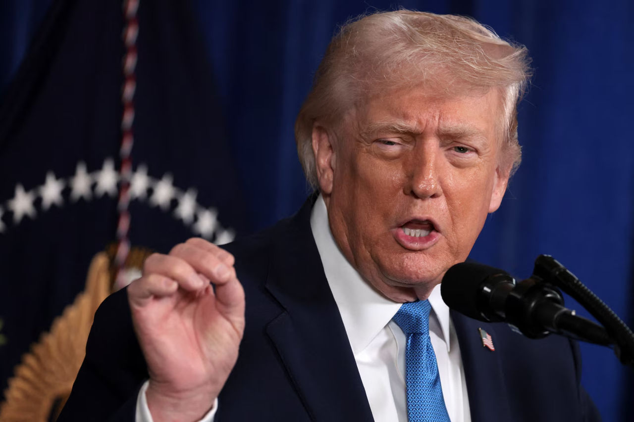 Трамп: Куба больше не будет получать деньги и нефть от Венесуэлы.