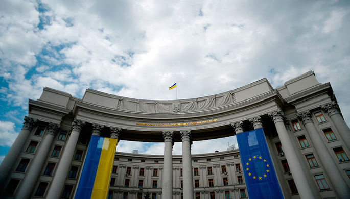 На Украине обязали проверять психику у будущих дипломатов. Фото: Reuters