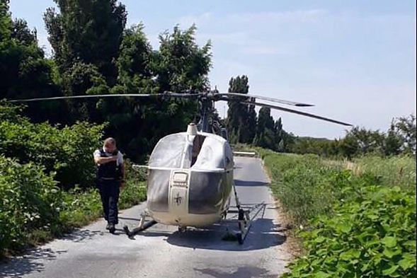 Трое мужчин смогли вывести грабителя из тюрьмы и помочь улететь.