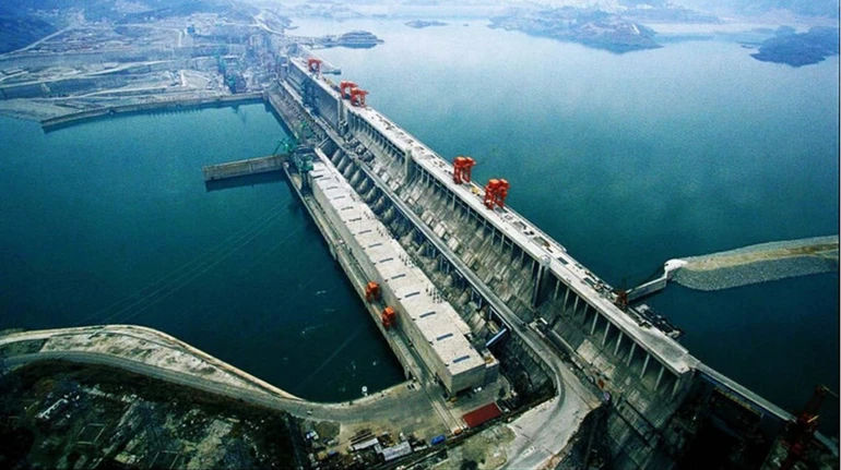 China construiește o megastructură care ar putea lăsa o parte din India fără apă.
