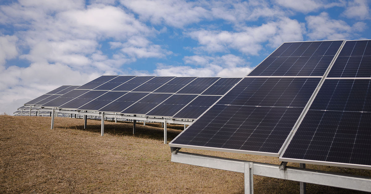 Două parcuri fotovoltaice mari vor fi construite în Moldova până la sfârșitul anului 2025.