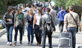 Menționăm că România a oferit și anul acesta circa 5500 de locuri finanțate de stat pentru tinerii de etnie română din Republica Moldova.