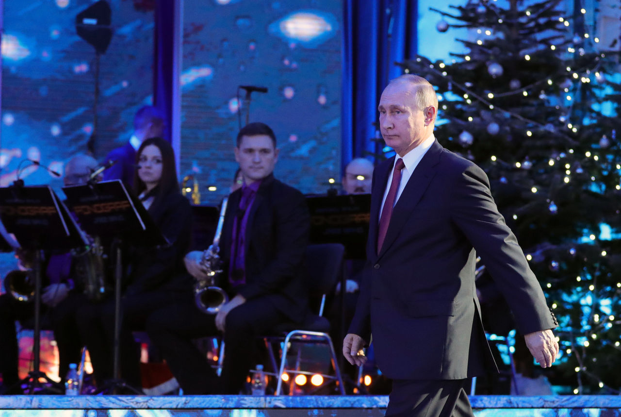 О конкретных планах Путина на праздники Дмитрий Песков не сообщил.
