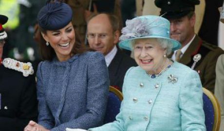 Kate Middleton, decorată de regină cu cea mai înaltă distincţie. Foto: agerpres.ro