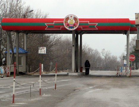 В Кишиневе, как будто, отказались от идеи вхождения в Румынию вместе с Приднестровьем. 