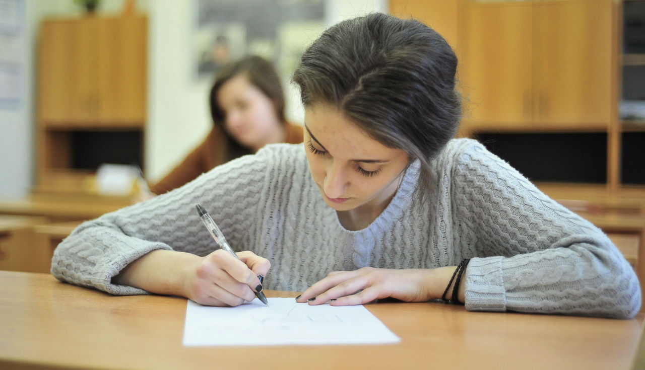 Ministerul Educației, despre petiția legată de BAC: Sarcinile au fost elaborate conform planului de învățământ.