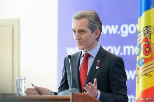 Лянкэ требует качественного ремонта дорог.