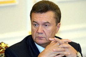 Транзакции Януковича просят тщательно отслеживать.