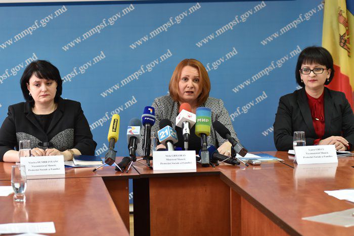 Министр труда намекнула, что возможно увеличение пенсионного возраста.