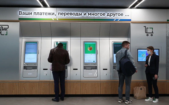 Сбербанк прекратил все валютные переводы за границу.
