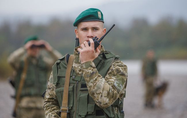 В Украине на службу вызовут по 5 тысяч пограничников и нацгвардейцев.
