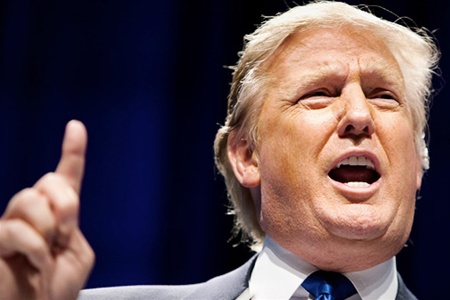 Дональд Трамп: "Не стоит кусать руку, которая кормит".  Фото: obozrevatel.com