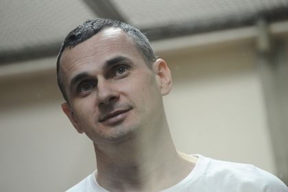 Олега Сенцова доставили из колонии на Ямале в Москву.