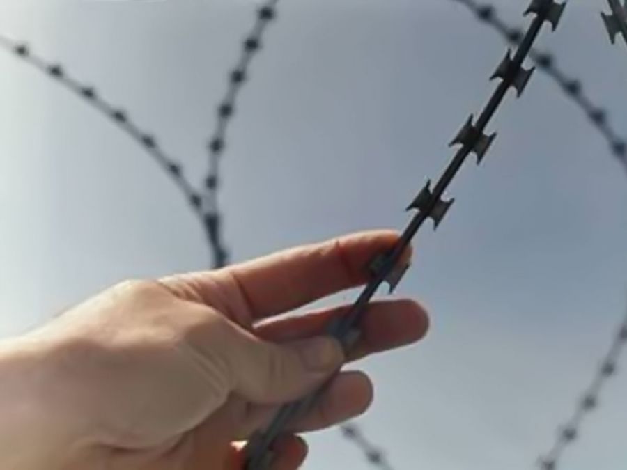 Правительство ежегодно выплачивает компенсации жертвам политических репрессий.