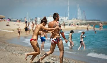 Pe lîngă destinațiile cele mai populare printre moldoveni – Bulgaria și Turcia – în această vară s-au adăugat alte cîteva țări care oferă vacanță pe plajă. 