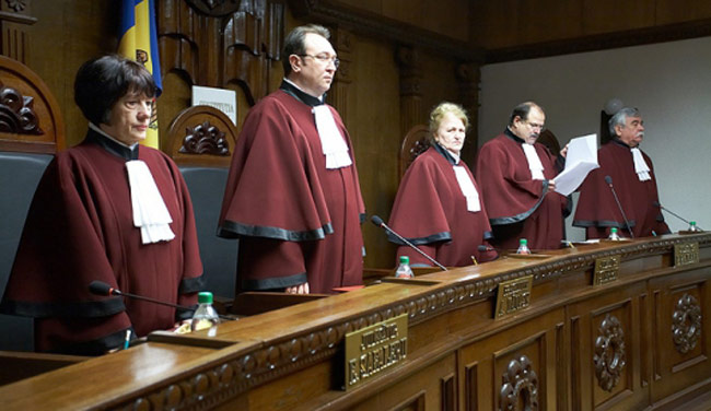Curtea Constituţională va examina astăzi sesizarea PL. 