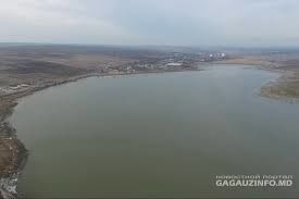 В районе комратского озера обустроят пляжную зону.