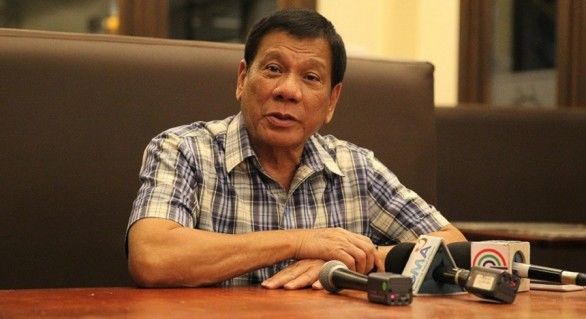 Duterte amenință corupții că-i va arunca din elicopter.