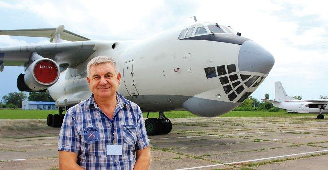 Взлетную полосу сдавали в аренду по цене сельхозугодий.