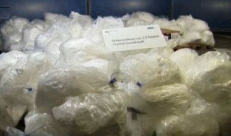 Captură record de droguri în Germania. Autorităţile locale au confiscat substanţe din care urmau să fie fabricate peste două tone de metamfetamine.