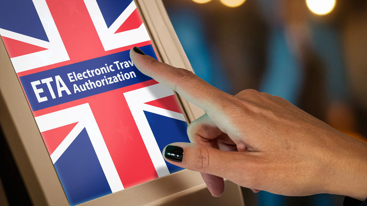 Noi reguli pentru călătoriile în Marea Britanie: ETA devine obligatorie din aprilie 2025.