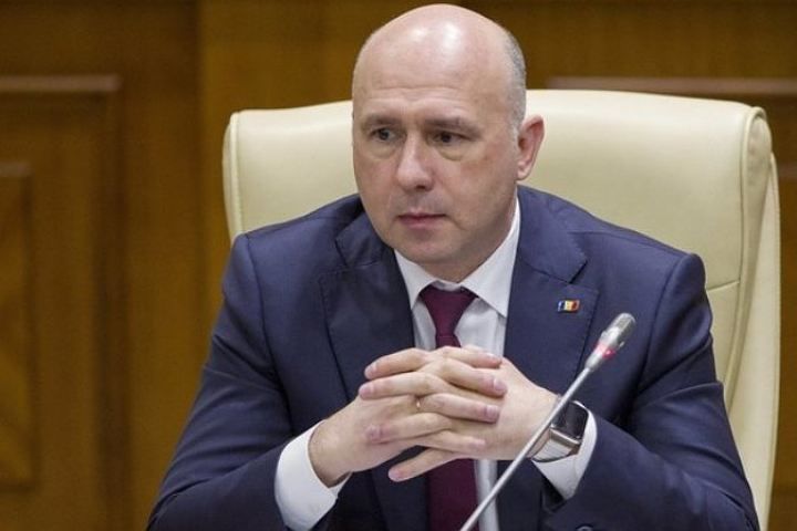 Premierul Pavel Filip a convocat o şedinţă pentru a discuta despre situaţia provocată de ploile torenţiale care s-au abătut aseară peste Moldova.