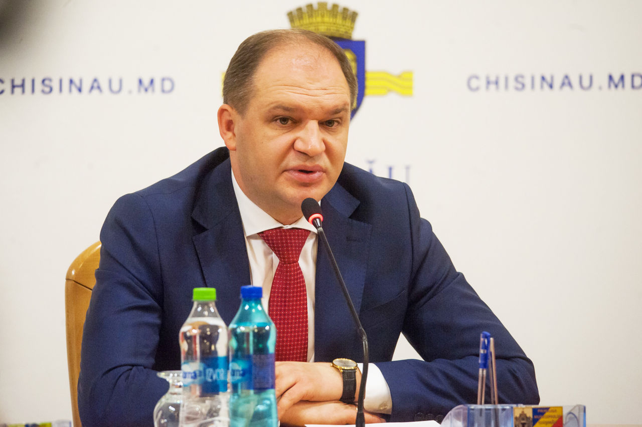 Чебан: Жители Кишинева могут остаться без воды и тепла.
