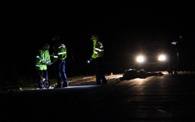 Potop alb: Grav accident cu 4 răniţi, în apropiere de Ştefan Vodă. Foto simbol: adevarul.ro