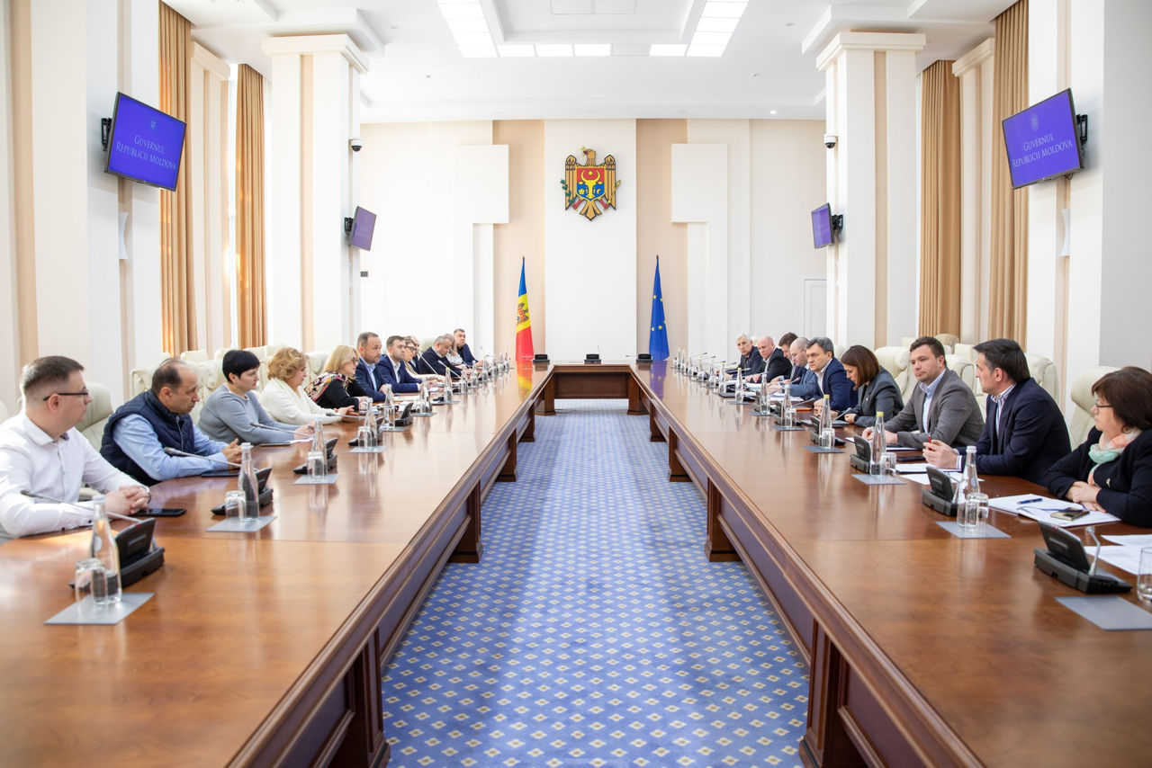 Recean s-a întâlnit cu procesatorii în contextul riscului unui deficit de carne de porc.