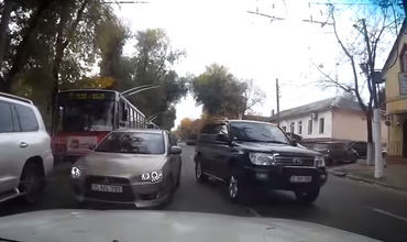 Șoferul din Chișinău care pedepsește șoferii nesimțiți.