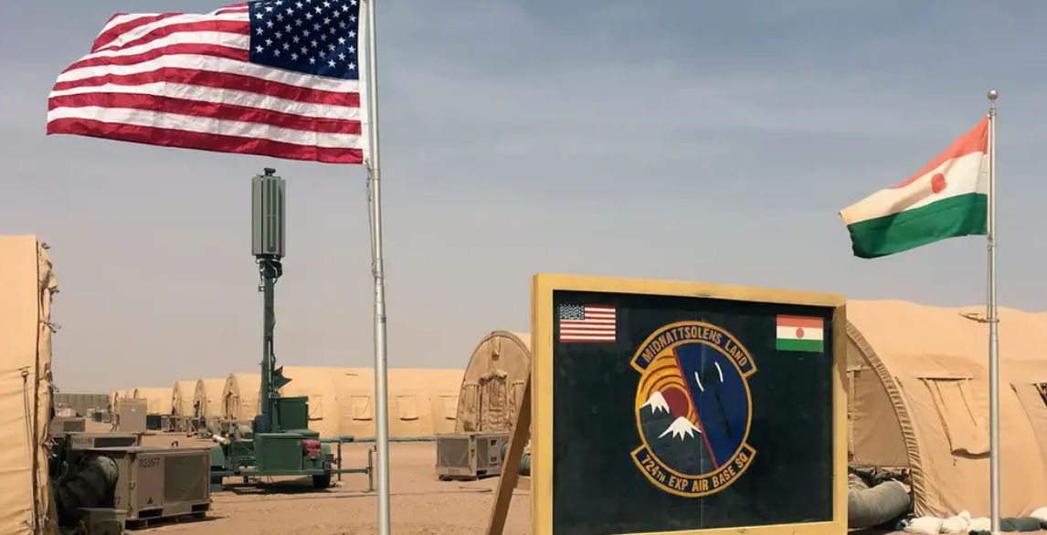 Российские военные заняли базу США в Нигере.