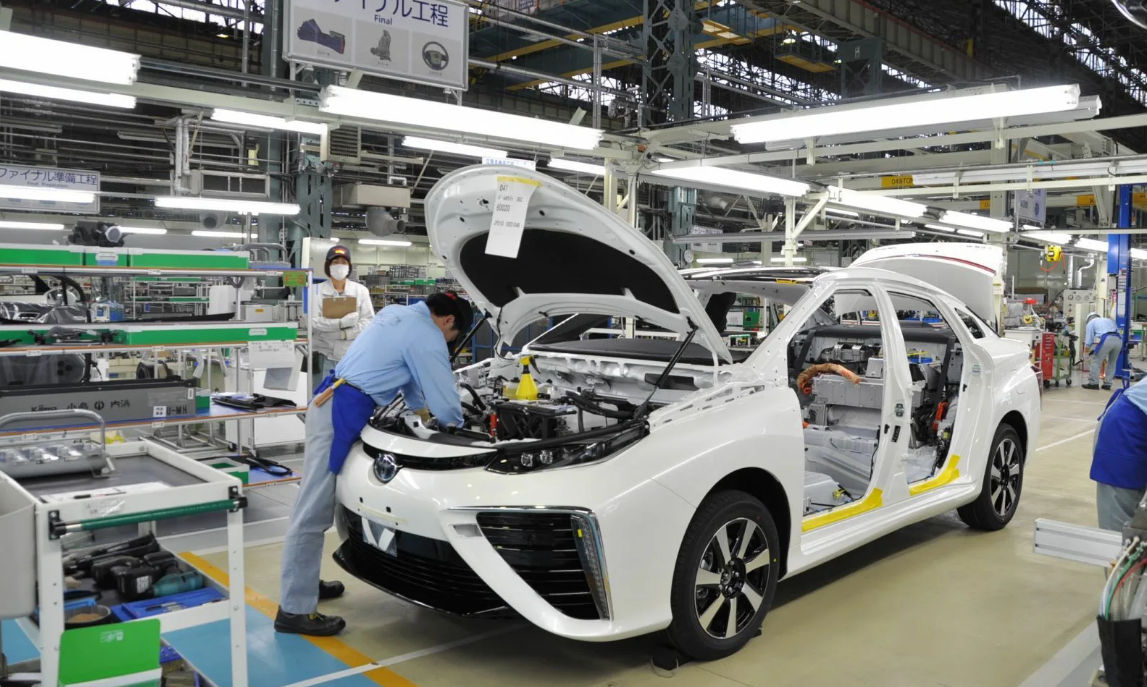 Toyota не может перезапустить производство из-за землетрясений.