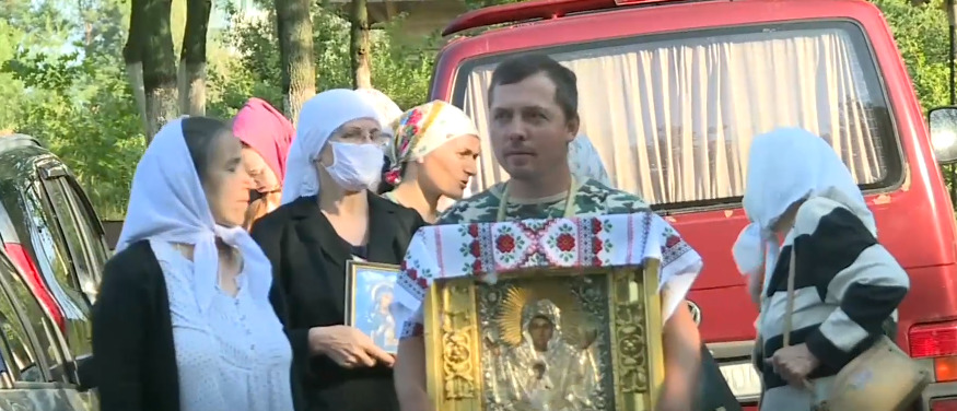 Крестный ход завершится ночью в дурлештской церкви Святого Николая.