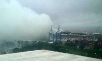 Mai multe clădiri au fost evacuate din zona calamitată, relatează Apărarea Civilă argentiniană.